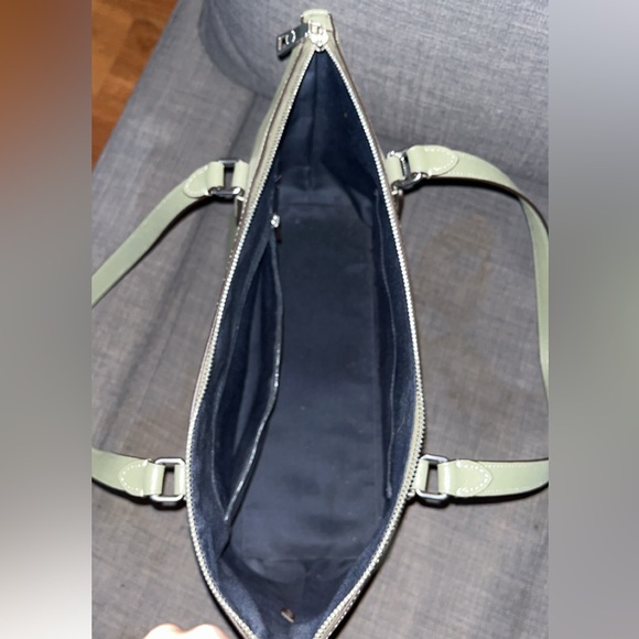 Lite green coach purse - Picture 4 of 5